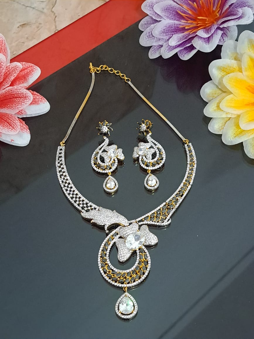 Women Zircon Necklace set to Buy Latest Design Online in India