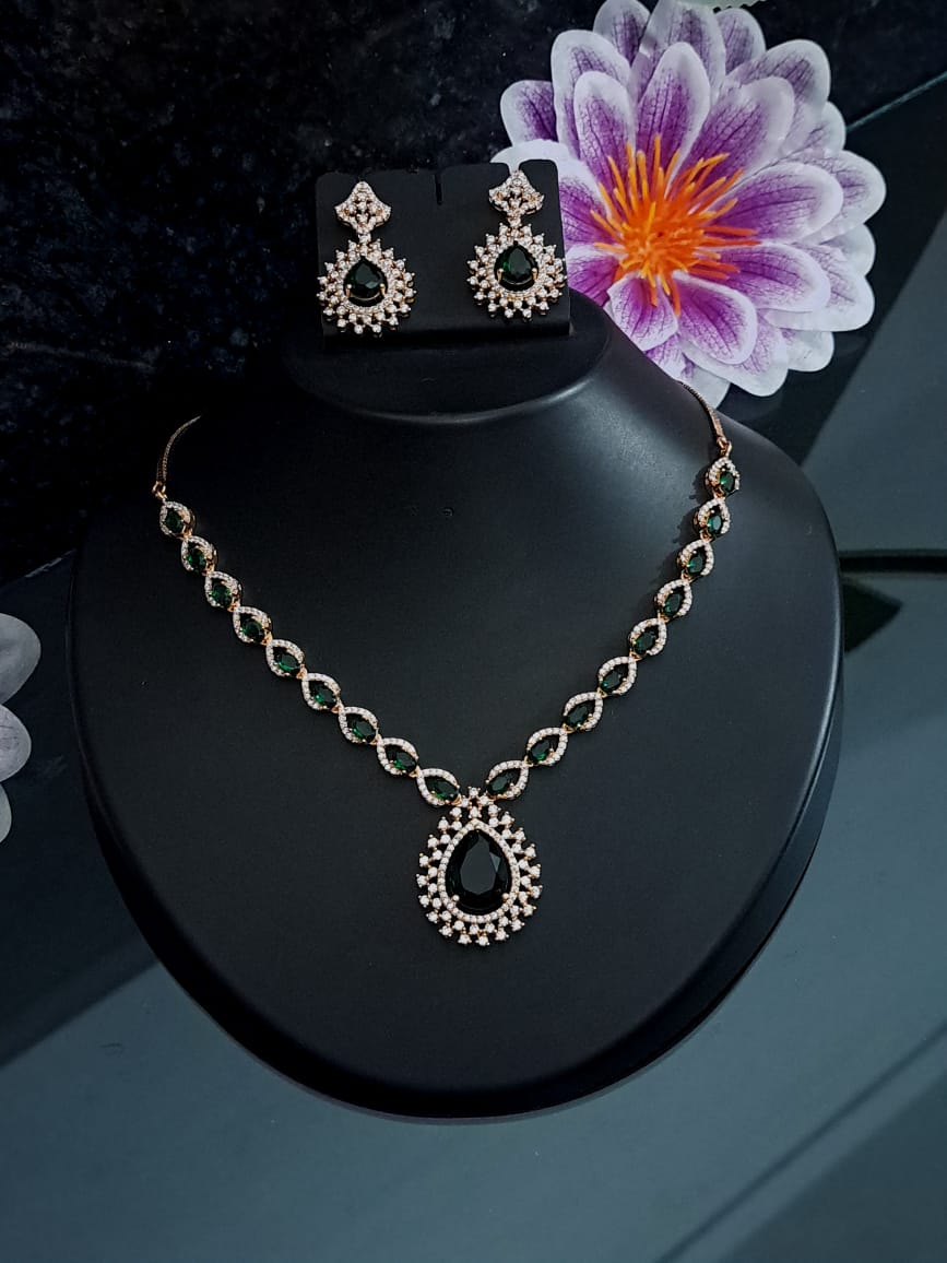 Elegant AD Chain Necklace with Teardrop Stone – Wholesale Bulk Orders